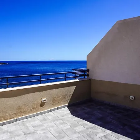 Lamar Luxury Penthouse With Jacuzzi * Puertito de Guimar